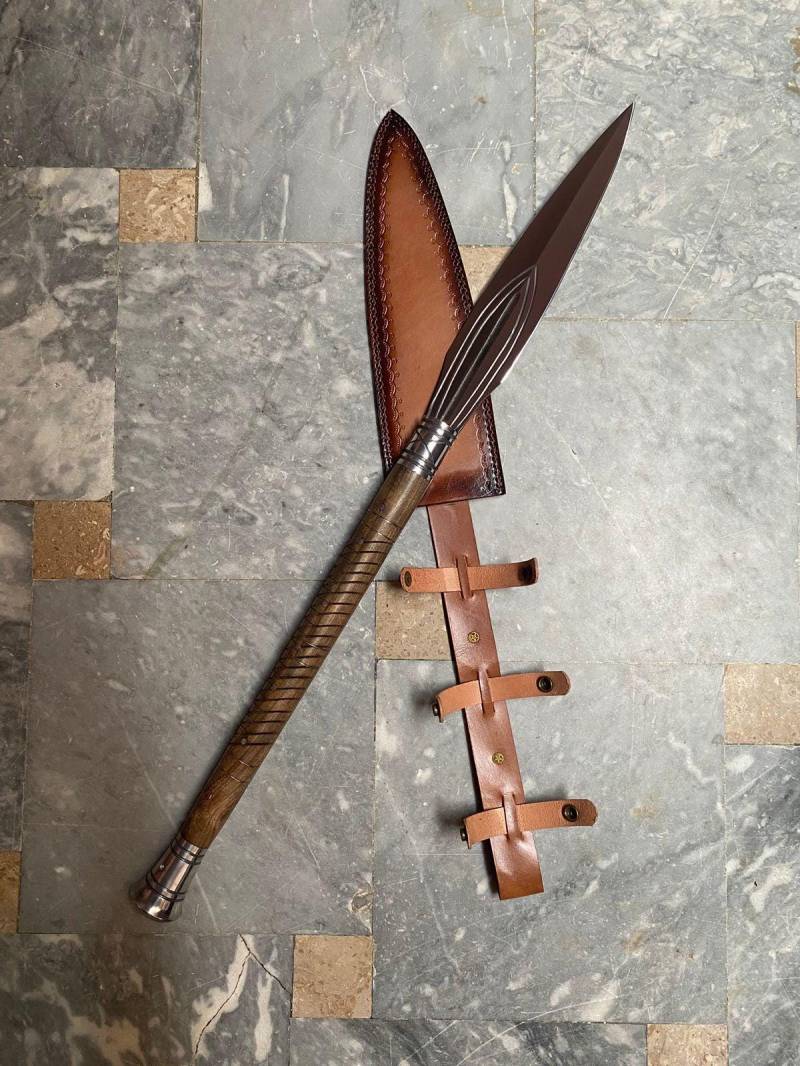 Handgefertigter Wikinger Speer Nachbau | Mittelalterliche Stangenarm Mit Lederscheide Klinge Aus Kohlenstoffstahl Dekoration, Cosplay, Geschenk Für von AScutlerydesigns