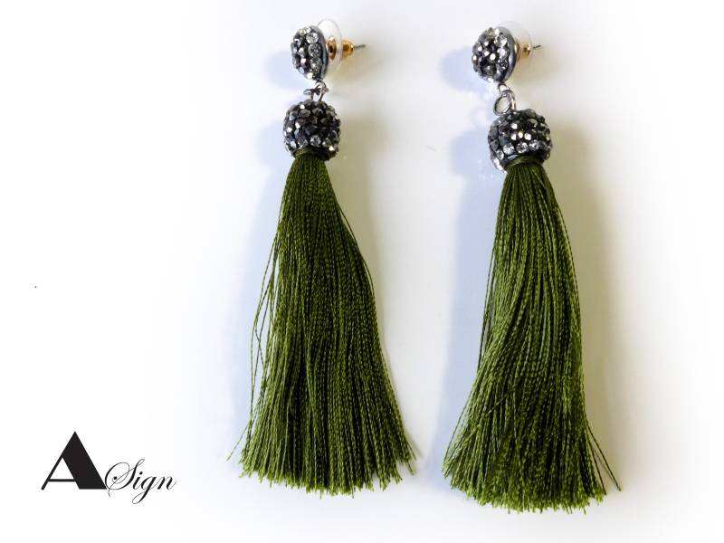 A Sign Boho Sonderpreis Damen Quasten Ohrringe Hängeohrringe Ohrhänger, Ohrstecker - Strass Kristall-Glas Silber-Grau, Oliv-Grün von ASignSchmuckDesign