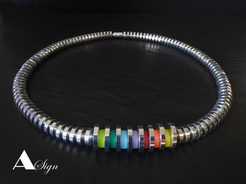 A Sign Shine Aluminium & Polaris Scheiben Regenbogen/Bunt Damen Halskette/Kette/Collier Magnet-Verschluss von ASignSchmuckDesign