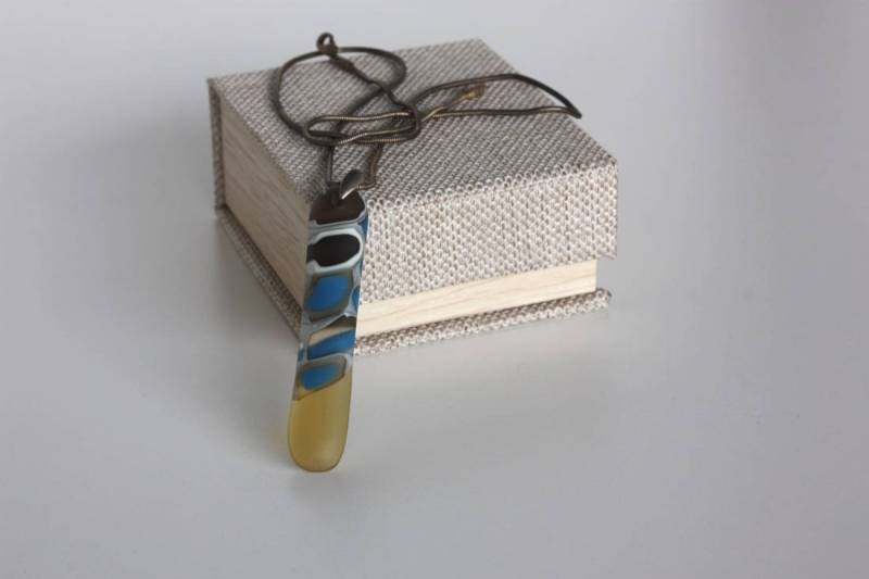 Handgemachte Glas Anhänger Kette, Warm Blau & Bernstein von ASmallProduction
