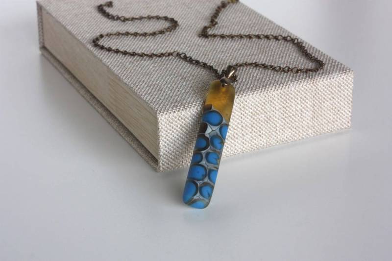 Handgemachte Glas Anhänger Kette, Warm Blau & Bernstein von ASmallProduction