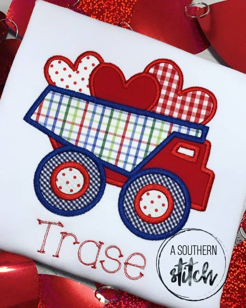 Kipplaster Herzen Applikation | Valentinstag Kipper von ASouthernStitchMS