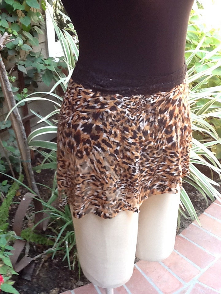 Neu Alle Stretch Kurze Wrap Rock Für Tänzer in Animal Print von ASummersDream