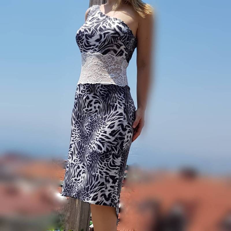 One Shoulder Tango Kleid Spitzen Taille, Rüschen Rock Mit Schlitz von ATELIERIETangoModa