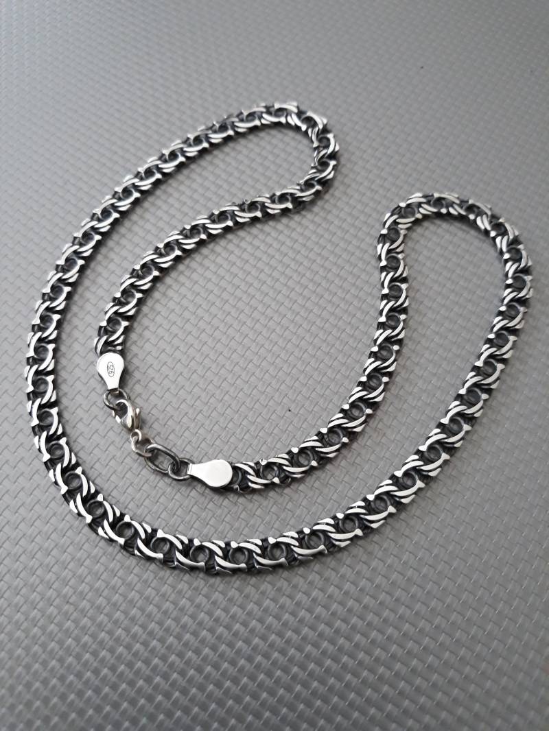 Handgefertigte Silberne Damenkette Kette von ATELIERYOURI