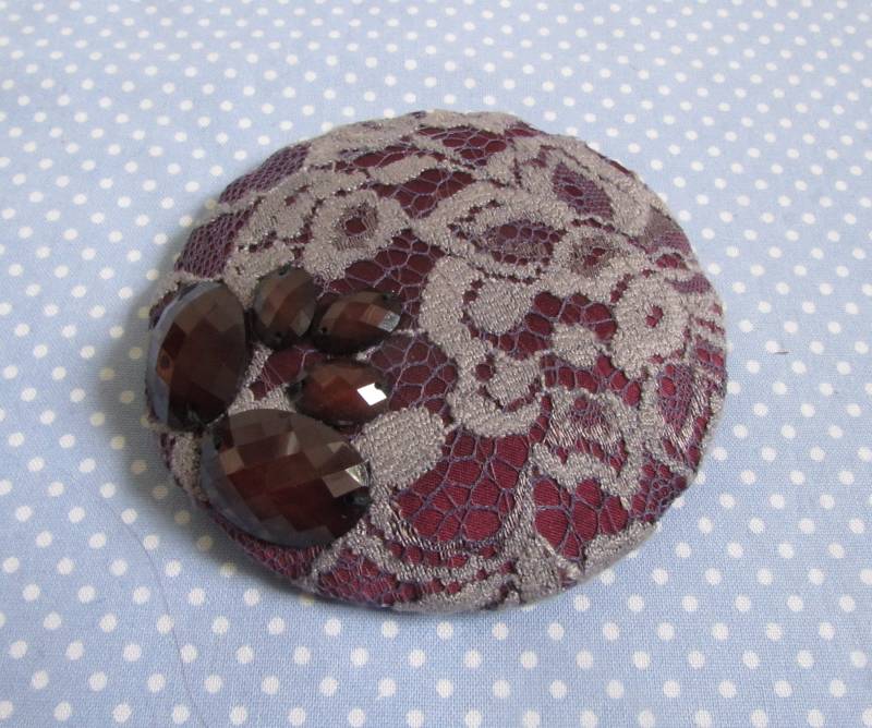 Fascinator Headpiece Spitze Beere von ATEMraub