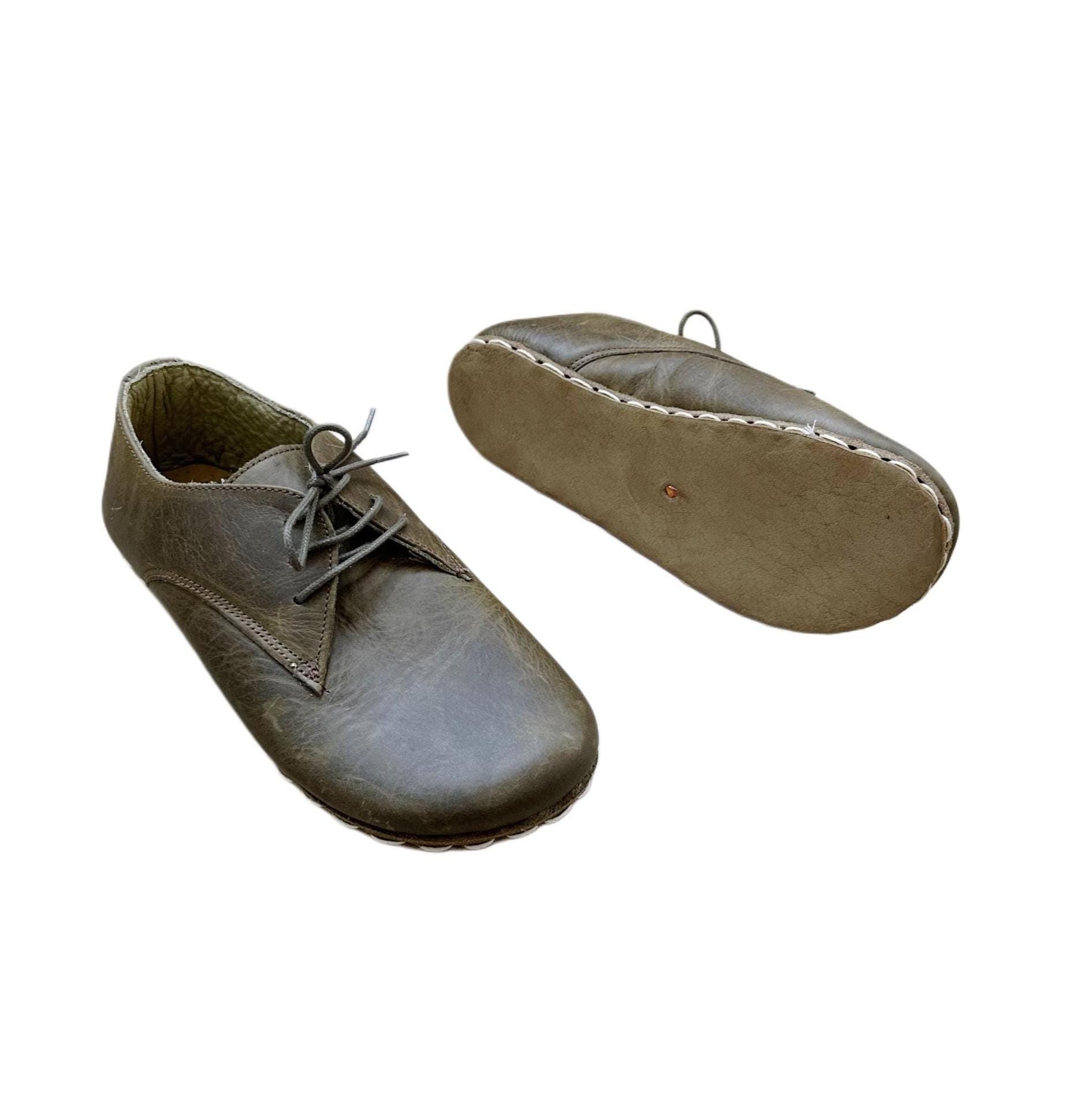Handgefertigte Herren Leder-Erdungsschuhe Militärgrün Barfuß Oxfords von ATICAgroundingshoes