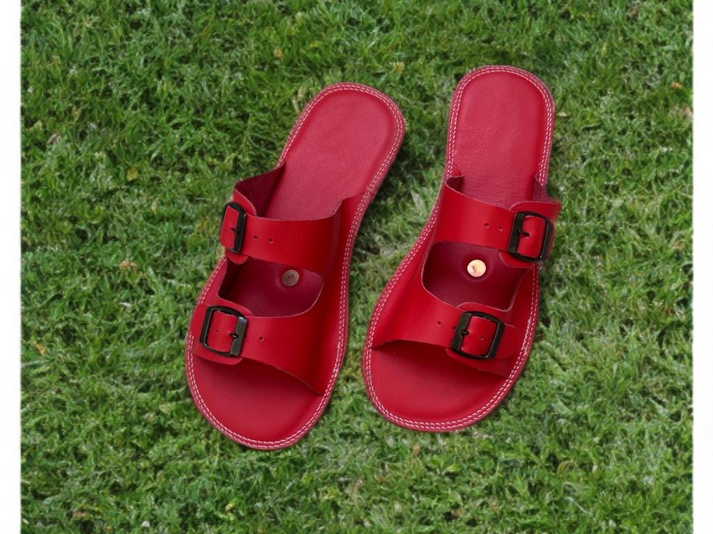 Neue Handgefertigte Erdungs-Hausschuhe Für Frauen, Erdungssandalen Mit Kupfernieten, Rot von ATICAgroundingshoes