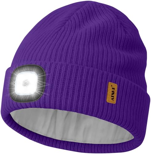 ATNKE LED Mütze mit Licht, USB Wiederaufladbare 4 LED Beleuchtete Laufmütze Freihändig Stirnlampe Winter Warm Strick Mütze mit Fleece Gefüttert Geschenke für Herren Väter und Damen/Purple von ATNKE