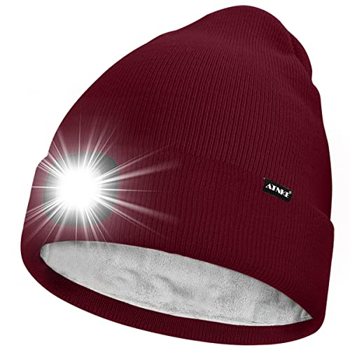 ATNKE LED Mütze mit Licht,Wiederaufladbare USB 4 LED Beleuchtete Laufmütze Extrem Heller Lampe Winter Warme Gefüttertes Fleece Stricken Mütze für Herren und Damen Geschenke/Wine Red von ATNKE