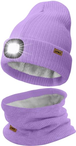 ATNKE LED Mütze mit Licht und Schal Set, Wiederaufladbare USB 4 LED Beleuchtete Laufmütze Winter Warme Gefütterte Fleece Halsschlauch und Stricken Mütze für Herren und Damen Geschenke/Taro Purple von ATNKE