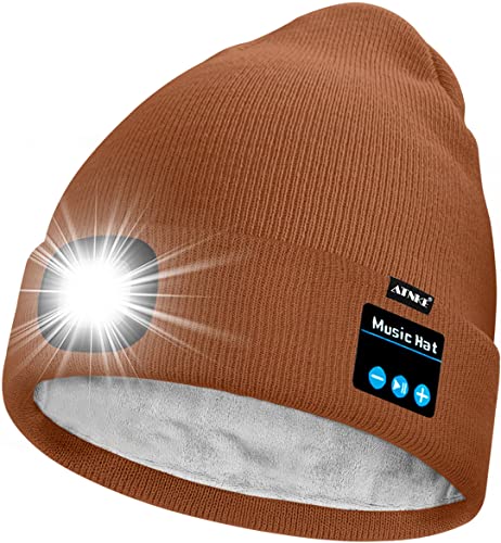 ATNKE Unisex LED Bluetooth Mütze mit Licht,Wiederaufladbare USB 4 LED Musik Redner Laufmütze Lampe Winter Warme Gefüttertes Fleece Stricken Mütze für Herren und Damen Geschenke/Red Brown von ATNKE