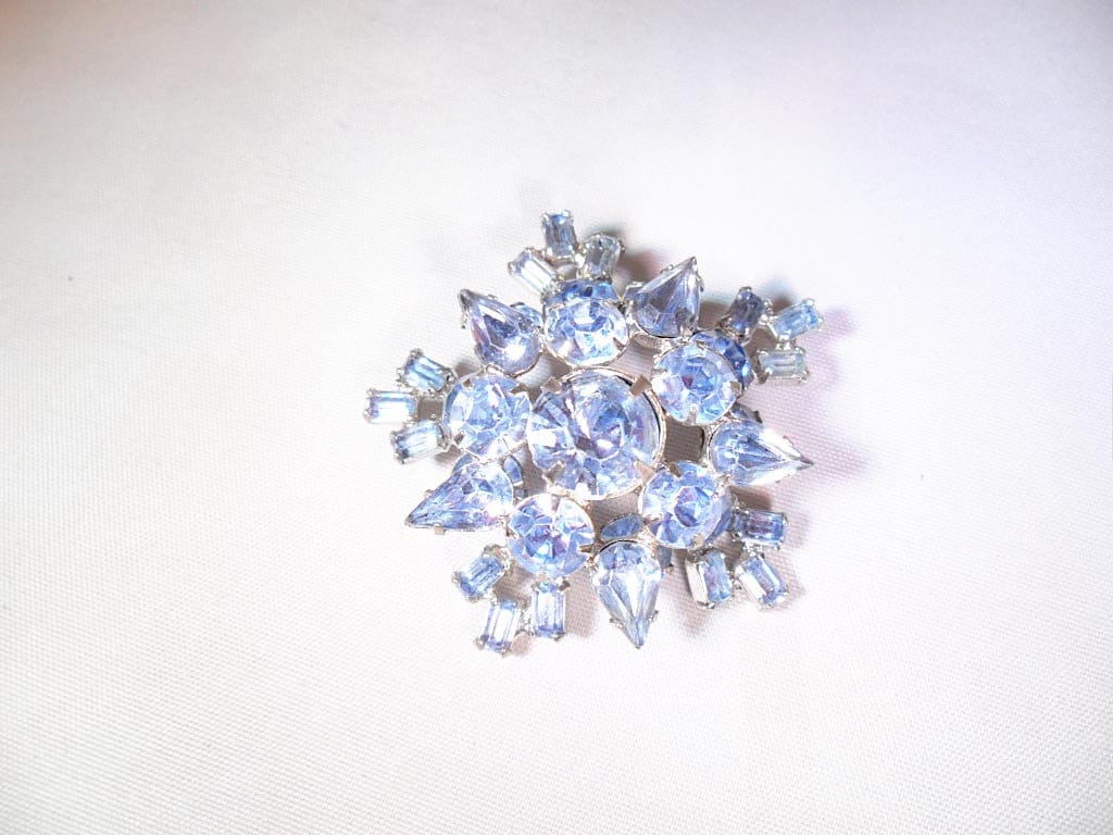 Vintage Blau Aurora Borealis Strass Pin Vintage Blau Aurora Borealis Strass Pin von ATREAS1