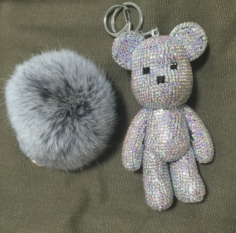 Niedliche Bären Schlüssel Ketten Tasche Charms Bling Strass Teddybär Mit Leichten Grauen Pom Poms-Niedlichen Schlüsselanhänger Handtasche Charme von ATSlowTimes