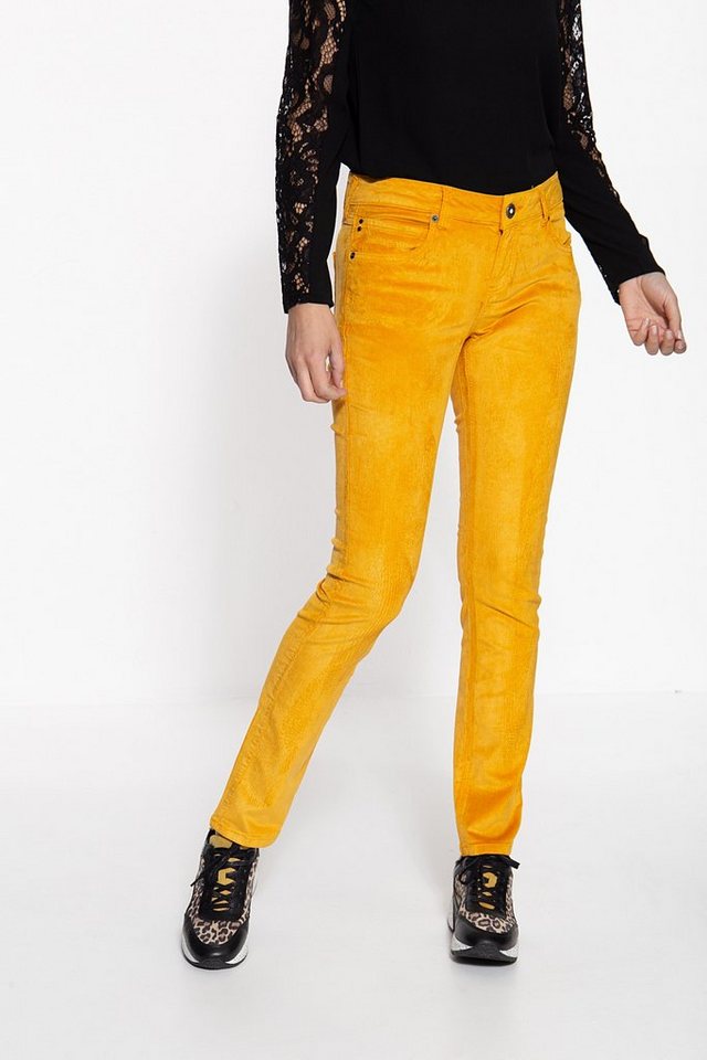 ATT Jeans Stoffhose Belinda aus Feincord von ATT Jeans