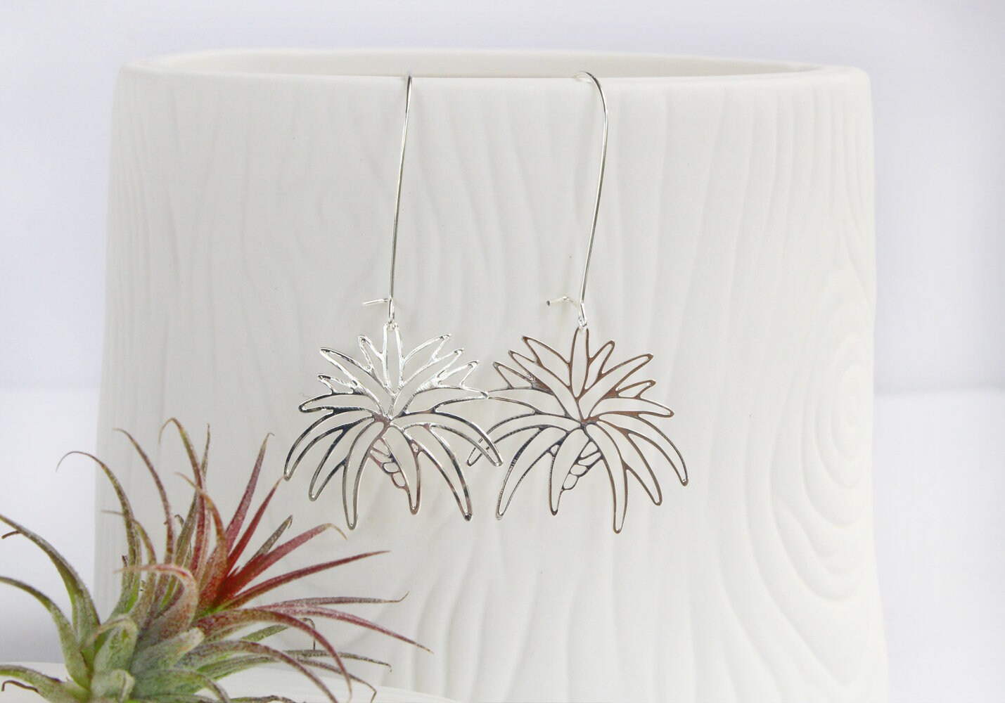 Luftpflanze Tillandsia Silber Leichte Ohrringe | Stil 1 Luftpflanze Tillandsia Silber Leichte Ohrringe | Stil 1 von ATeaLeaf