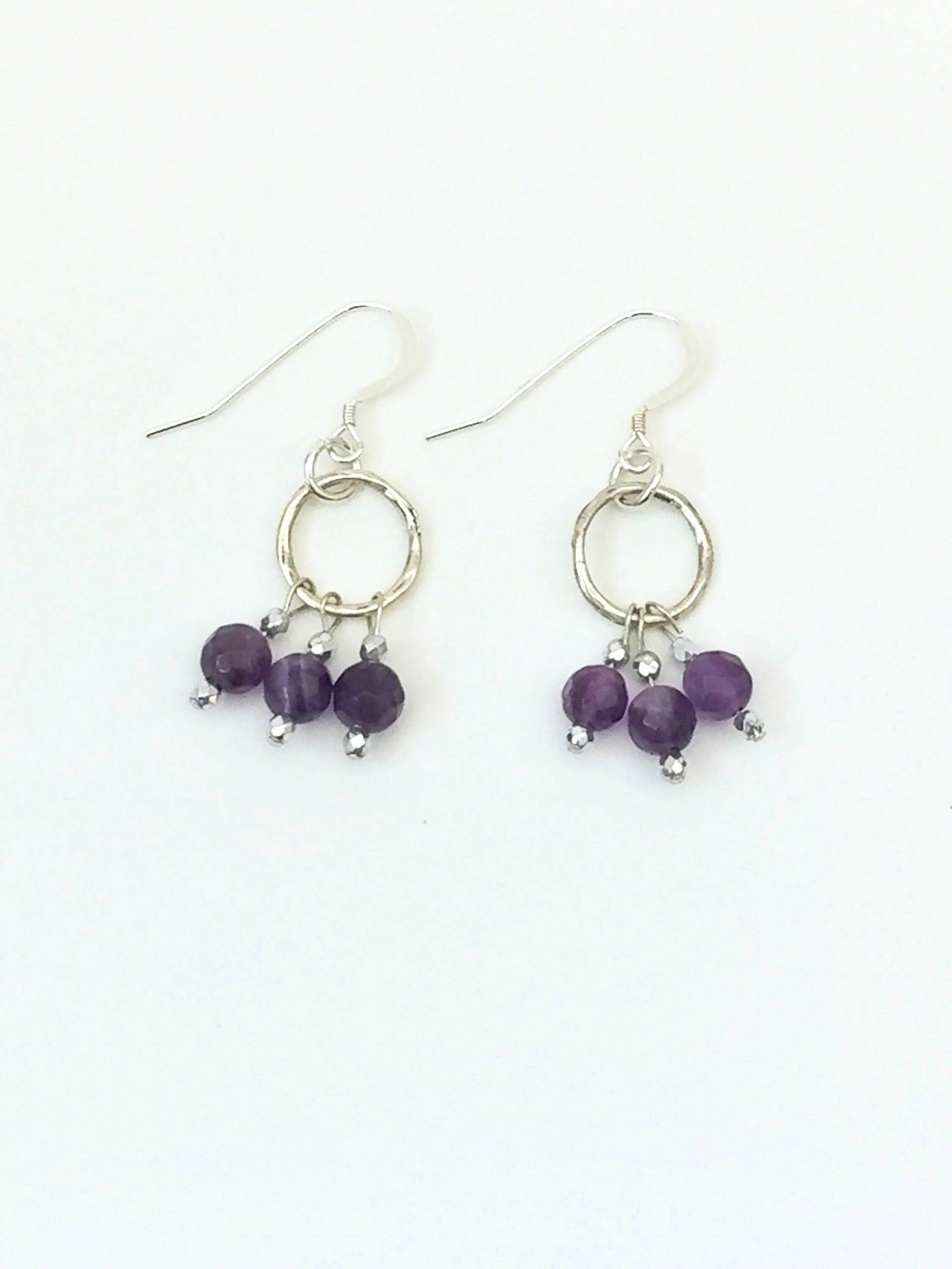 sterling Silber Und Amethyst Ohrringe sterling Silber Und Amethyst Ohrringe von ATouchofGlamor
