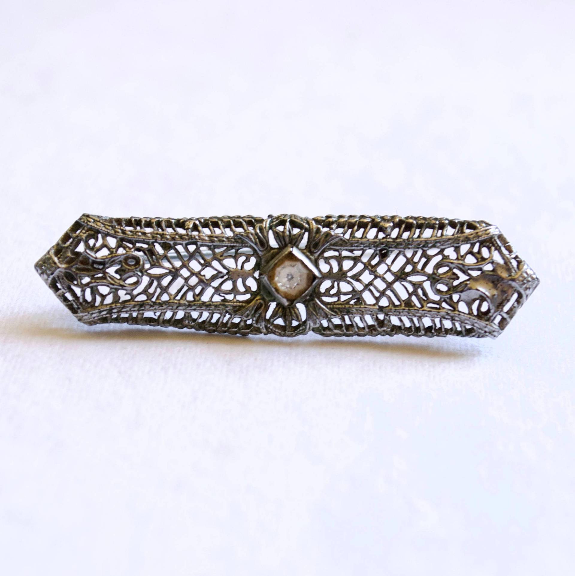 Antike Silvertone Filigrane Bar Pin - Brosche Silber Zarte von ATreasureHunt