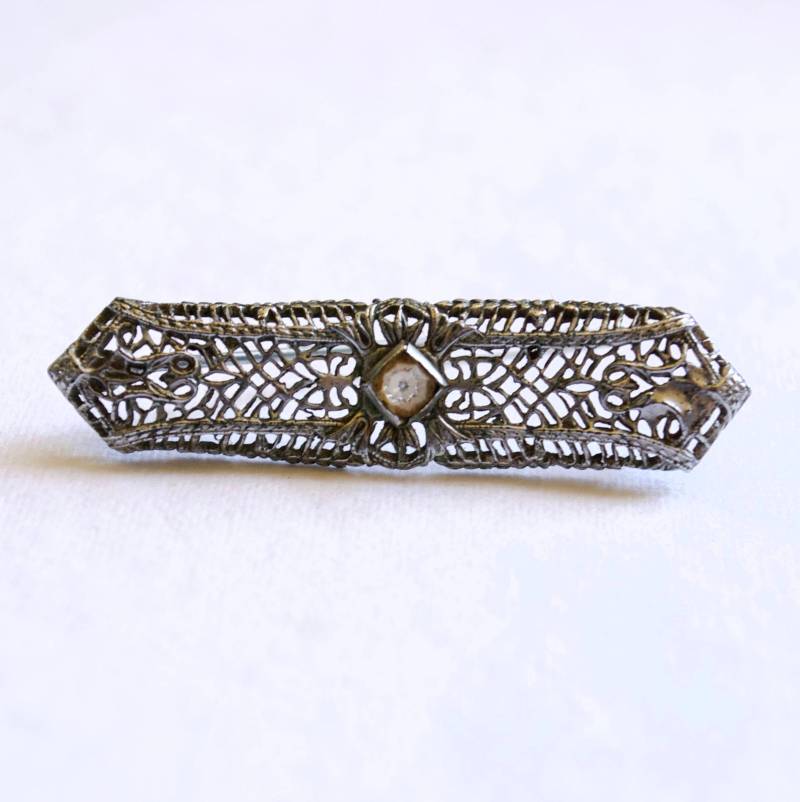 Antike Silvertone Filigrane Bar Pin - Brosche Silber Zarte von ATreasureHunt
