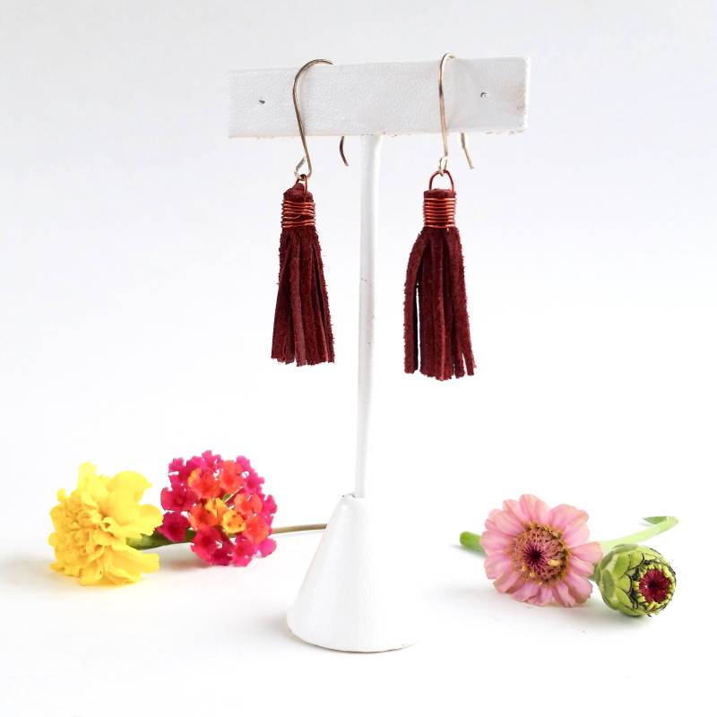 Boho Fringe Ohrringe - Burgund Echt Leder Recycling Ohrhaken Sterling Baumeln Boho Fringe Ohrringe - Burgund Echt Leder Recycling Ohrhaken Sterling Baumeln von ATreasureHunt