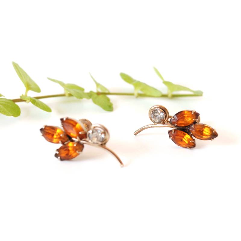 Helles Bernstein Strass Ohrringe - Schraube Wieder Blatt Blume Orange Weiß Helles Bernstein Strass Ohrringe - Schraube Wieder Blatt Blume Orange Weiß von ATreasureHunt