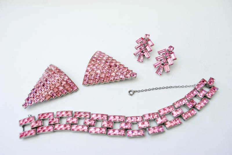 Rosa Strass Set - Clip Auf Ohrringe Armband Kleid Oder Schuh Paar von ATreasureHunt
