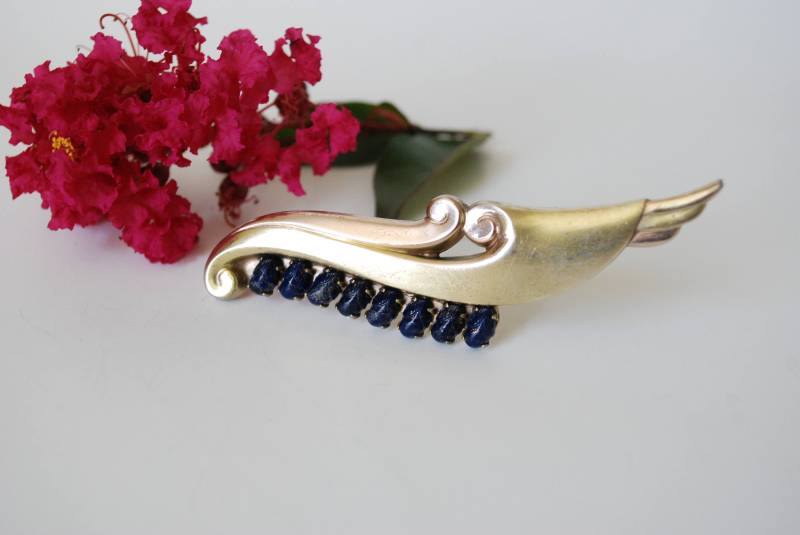 Sterling Silber Und Blau Goldstone Brosche - Engelsflügel Geschnitzten Stein Gold Sterling Silber Und Blau Goldstone Brosche - Engelsflügel Geschnitzten Stein Gold von ATreasureHunt