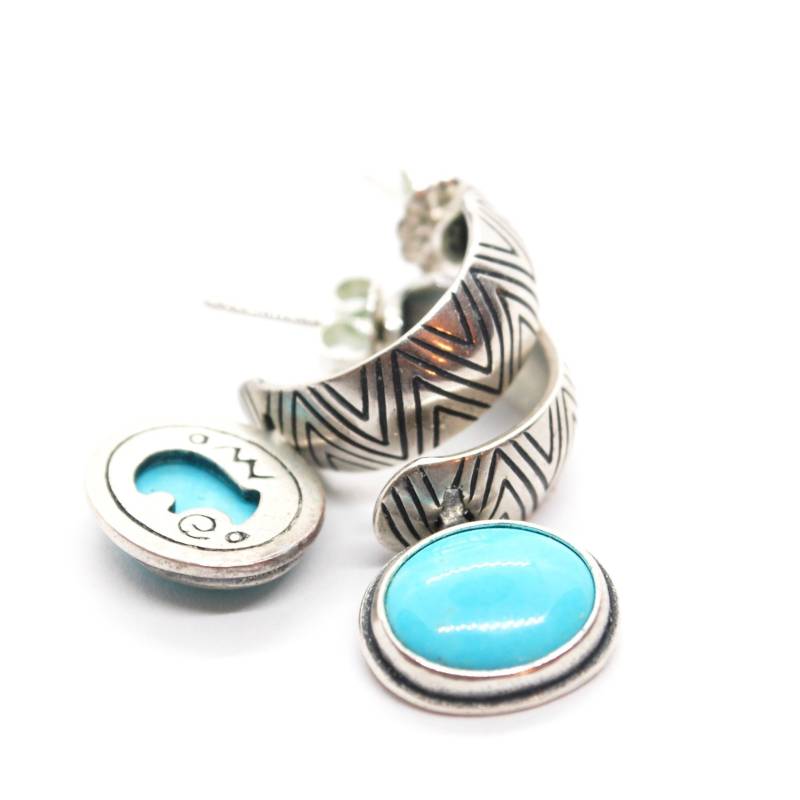 Tex Mex Türkis Und Sterling Halb Creolen Mit Reversiblen Baumeln Akzent - Bär Blau Zick-Zack Chevron von ATreasureHunt