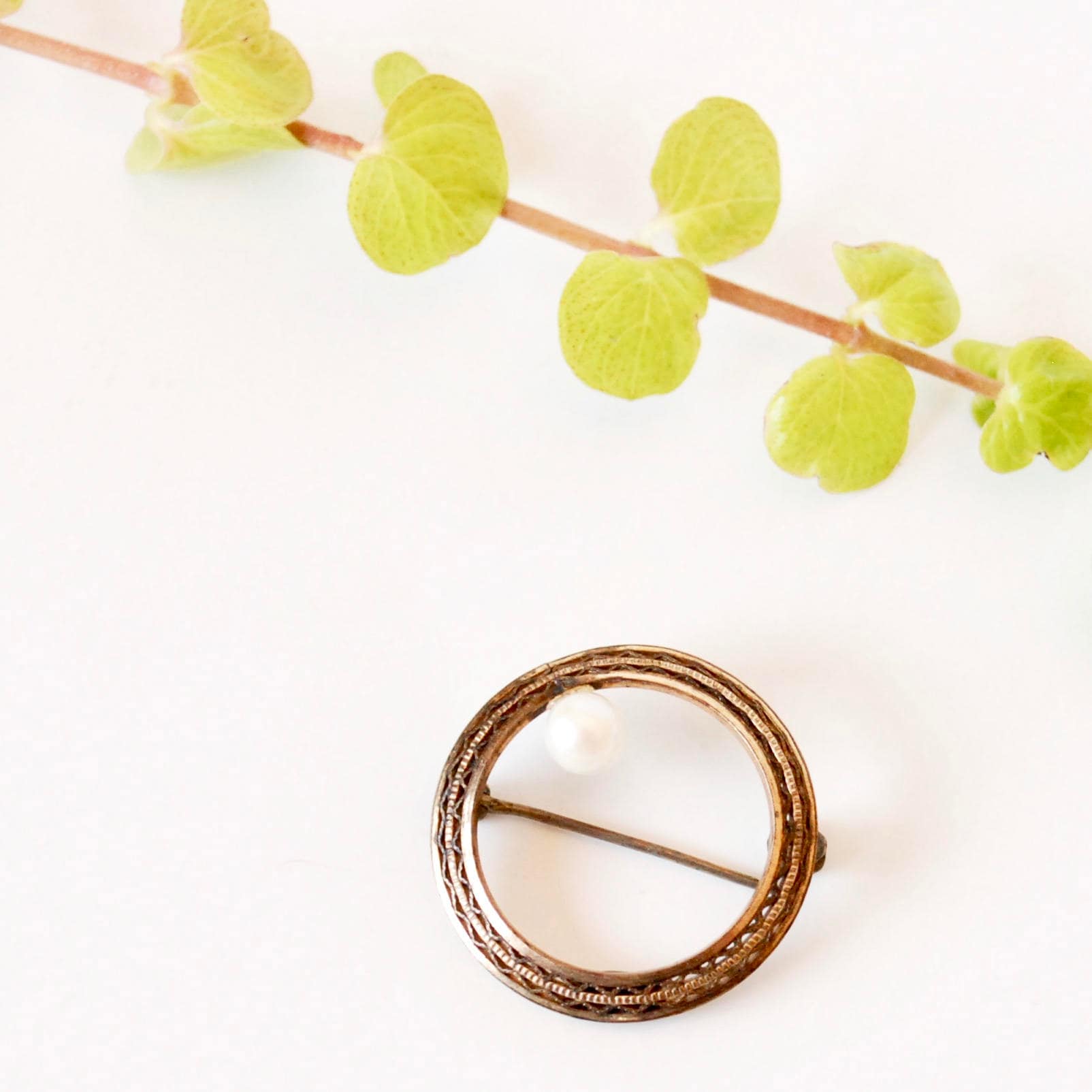 Vintage Gold Brosche Mit Perle - Kreis 1/20 12 K Gf Wrf Filled Hochzeit Etwas Altes von ATreasureHunt