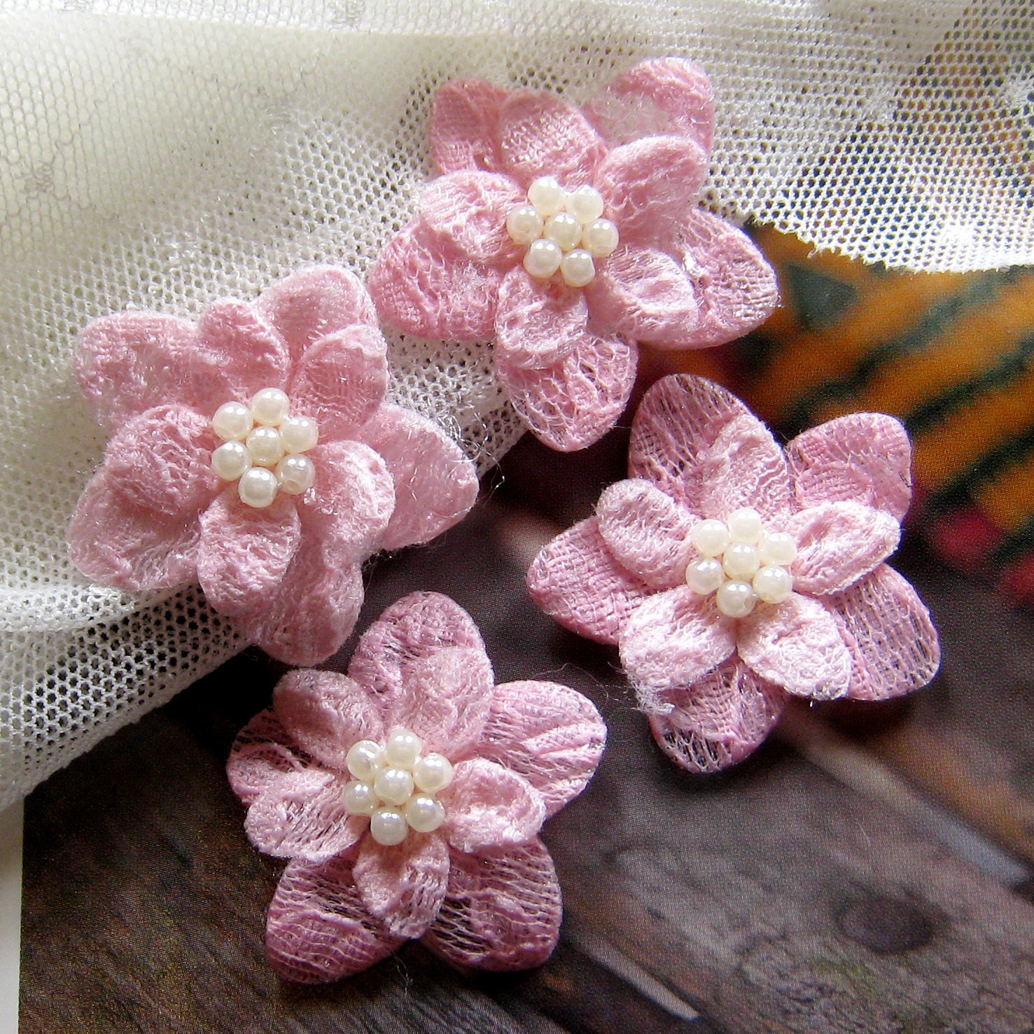 8 Stück - 30mm Spitze Blume Aufnäher Ap019 von ATsupplies