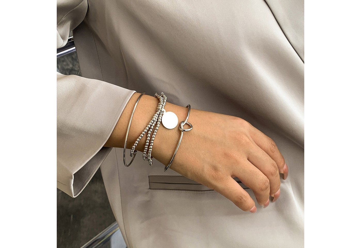 AUKUU Armband Schmuck Schmuck Einfaches glänzendes Ring Metallarmband Damen, geometrisches Perlen Eisenarmband von AUKUU