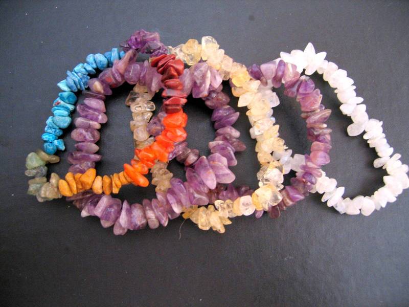 Chakra Edelsteine Armband Glatte Dicke Stretch Vier Kristalle Zur Auswahl Chakra Edelsteine Armband Glatte Dicke Stretch Vier Kristalle Zur Auswahl von AURANABAZAAR