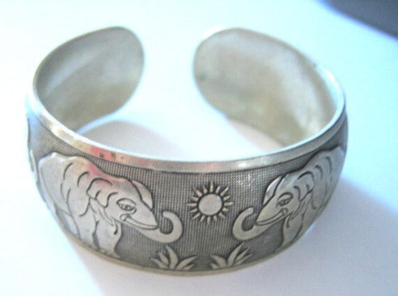 Elefant Silber Manschette Armband Leicht von AURANABAZAAR