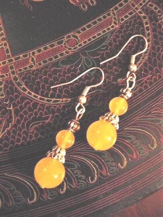 Gelbe Jade Und Sterling Silber Tropfen Ohrringe Gelbe Jade Und Sterling Silber Tropfen Ohrringe von AURANABAZAAR