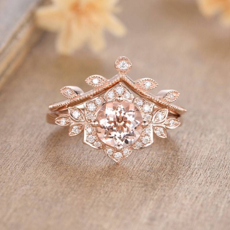 Antike Morganit Verlobungsring Braut Set Rose Gold Diamant Halo Blume Blumenring Rundschnitt Pfirsich Ring Rebe Blatt Frauen von AUSGEMSCo