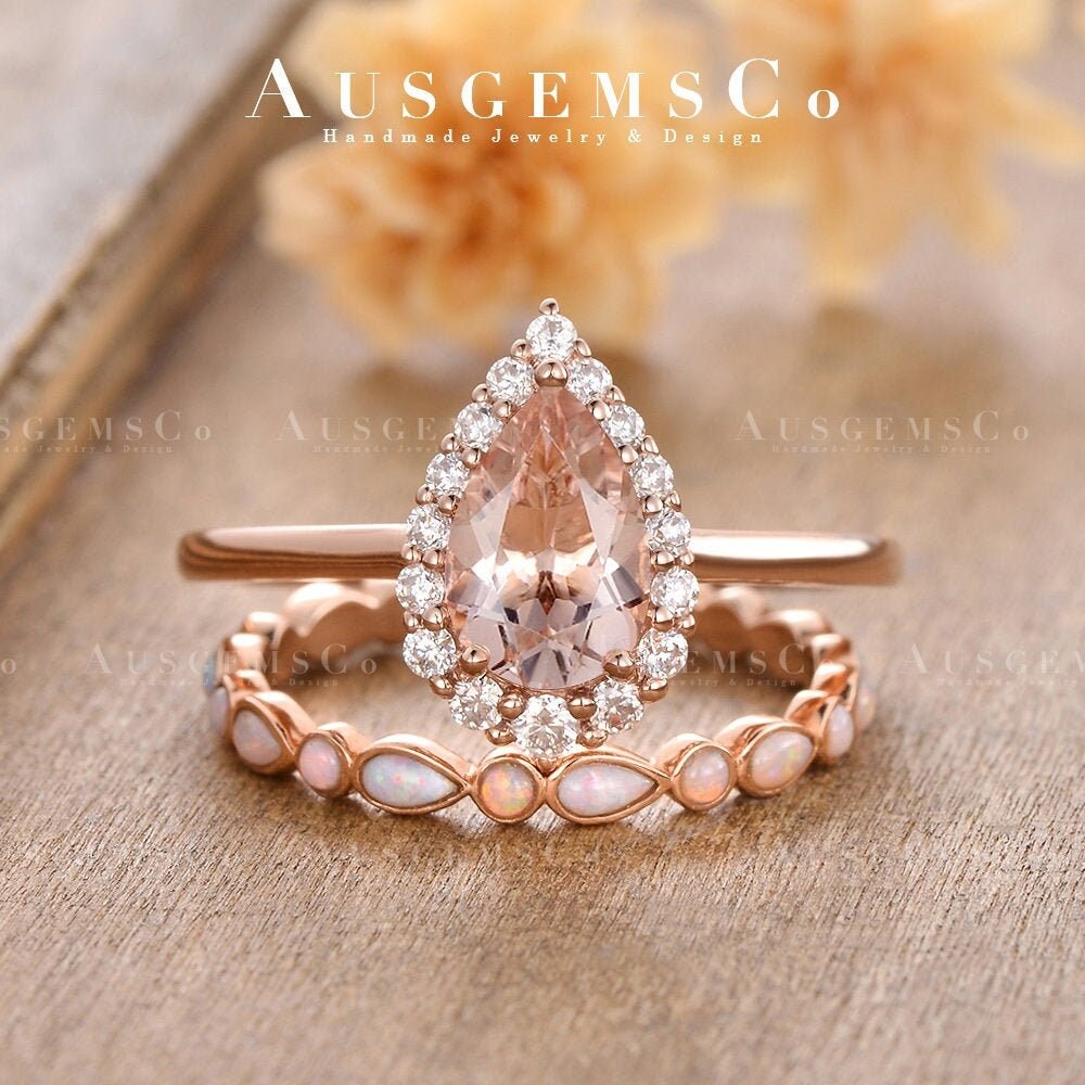 Halo Morganit Verlobungsring Set Rosegold Birnenförmiger Diamant Brautring Eternity Opal Unikat Jahrestag 2stk von AUSGEMSCo