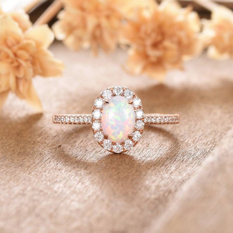 Lab Opal Verlobungsring Rosegold Oval Cut Moissanite Halo Halbe Ewigkeit Ehering Vintage Versprechen Frauen Braut Einzigartiger Jahrestag Geschenk von AUSGEMSCo