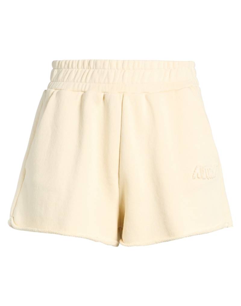AUTRY Shorts & Bermudashorts Damen Cremeweiß von AUTRY