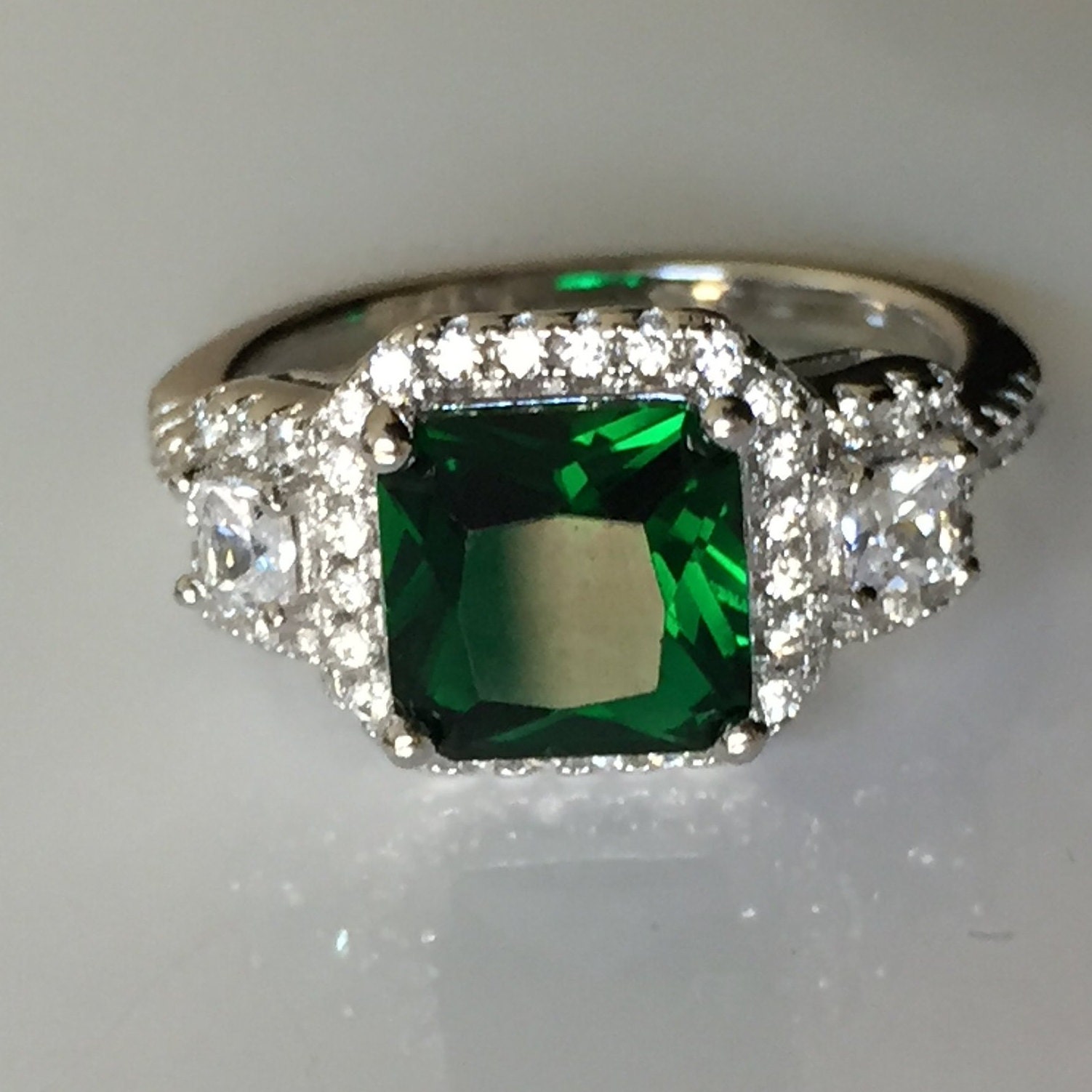 Verlobungsring Verlobung Ehering, Rundschliff, 4Ct Solitaire Ring, Lab Erstellt, Simuliert Diamant-Verlobungsring, Größe 4-11 von AUZJewellery