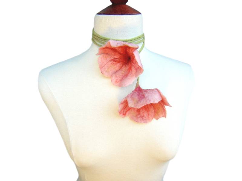 Rosa Filzkette von AVAFELT