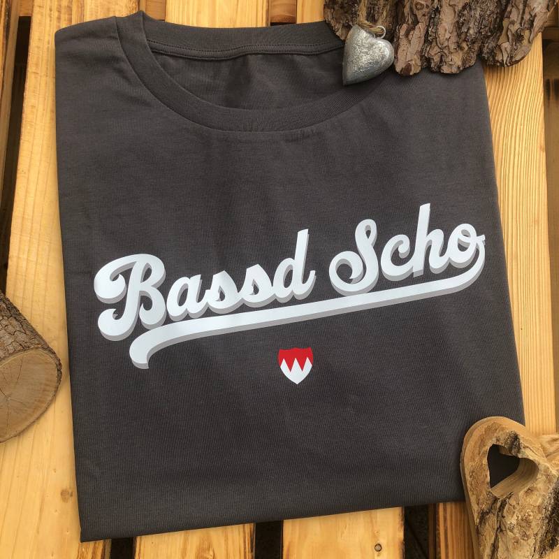 Bassd Scho in Franken T-Shirt | Damenshirt Bassd Scho in Franken T-Shirt | Damenshirt von AVENOutfittersDE