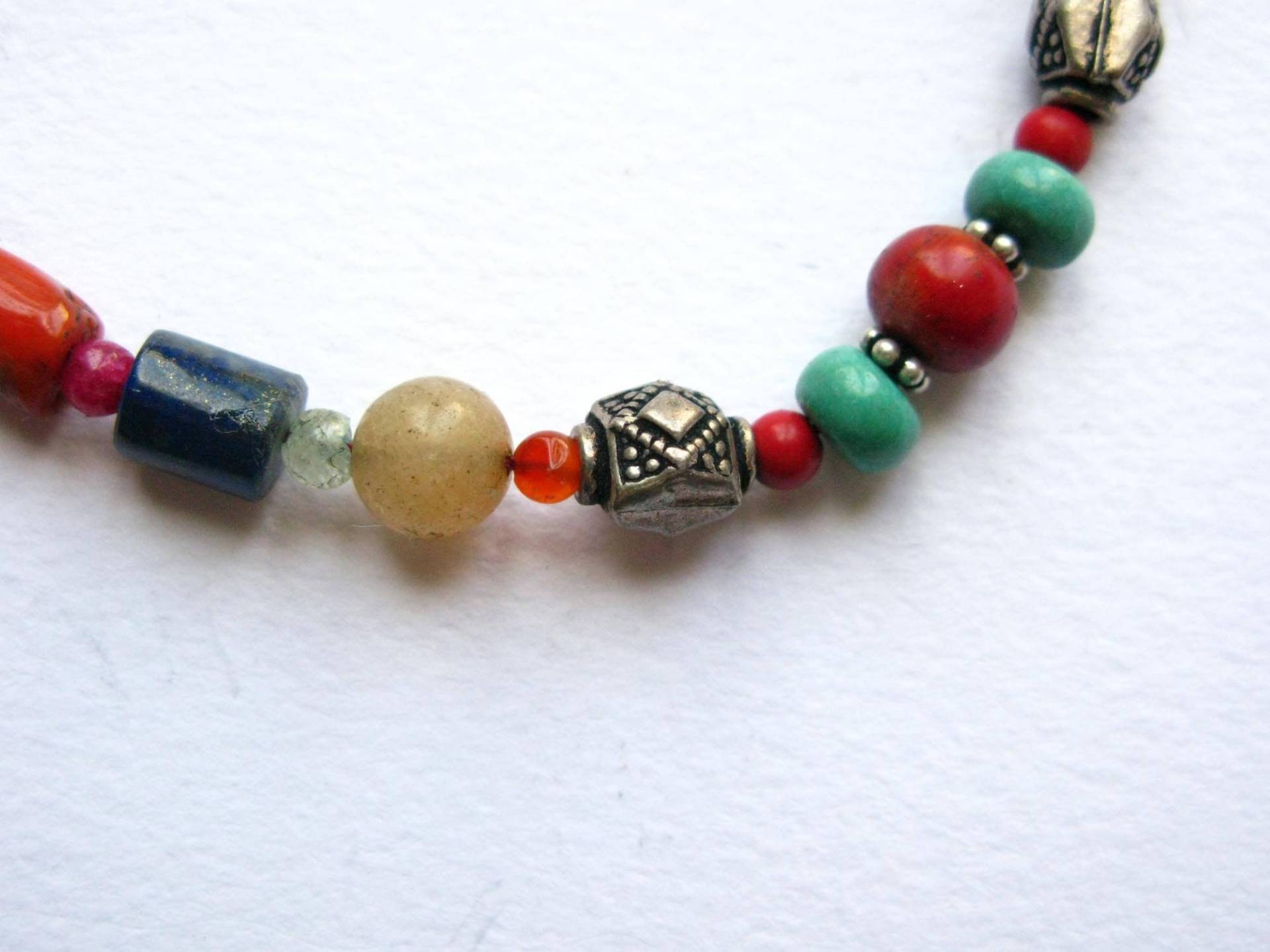 Armband Mit Halbedelsteinen Armband Mit Halbedelsteinen von AVINNA