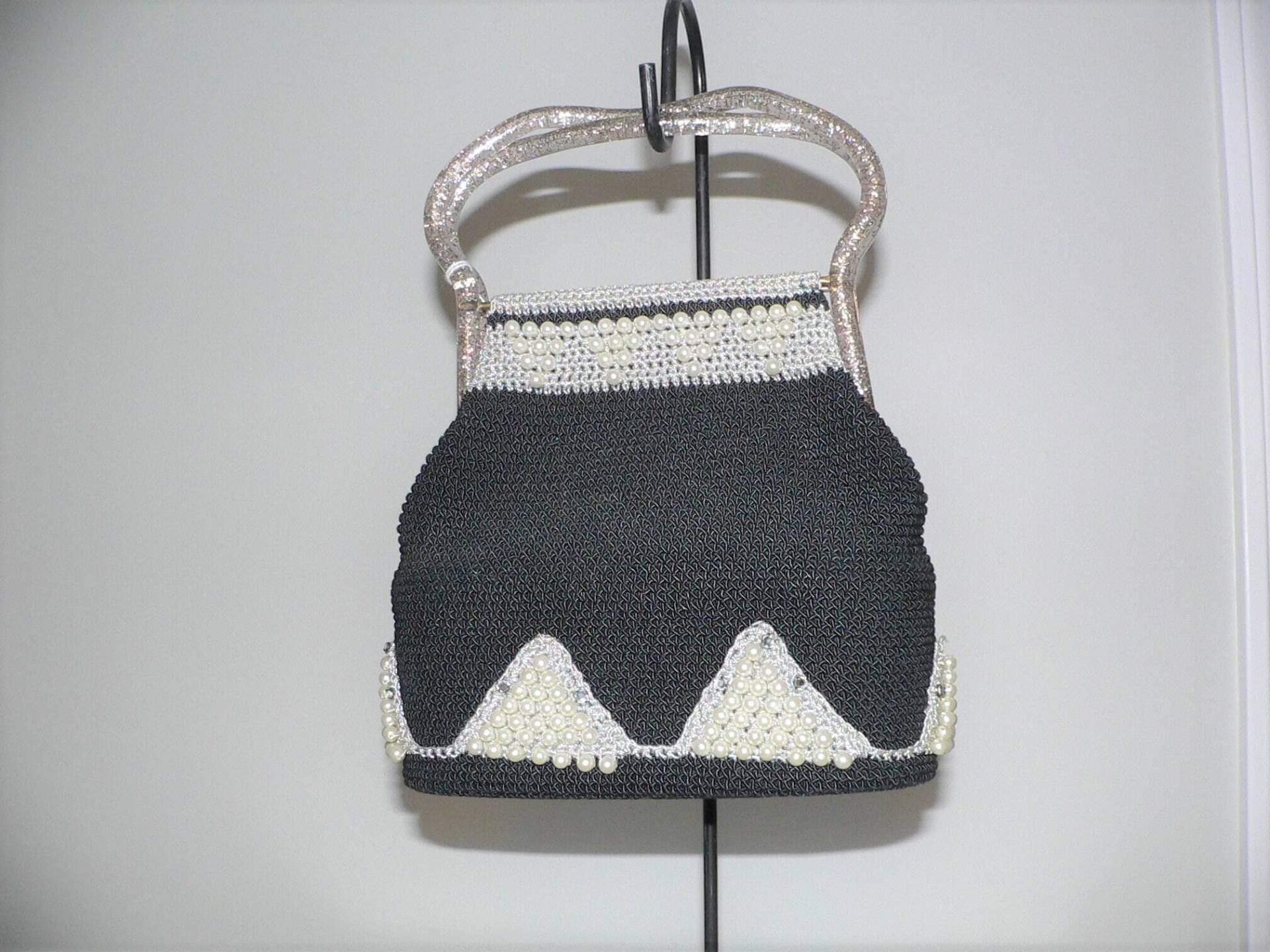 1950Er Jahre Häkeln Geldbörse Mit Konfetti Lucite Griff Perlen Und Strass von AVIVB