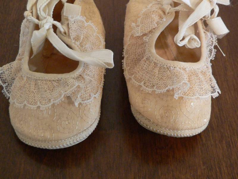 Vintage 1950Er Jahre Mrs. Day Ideal Baby Booties Gr.1 von AVIVB
