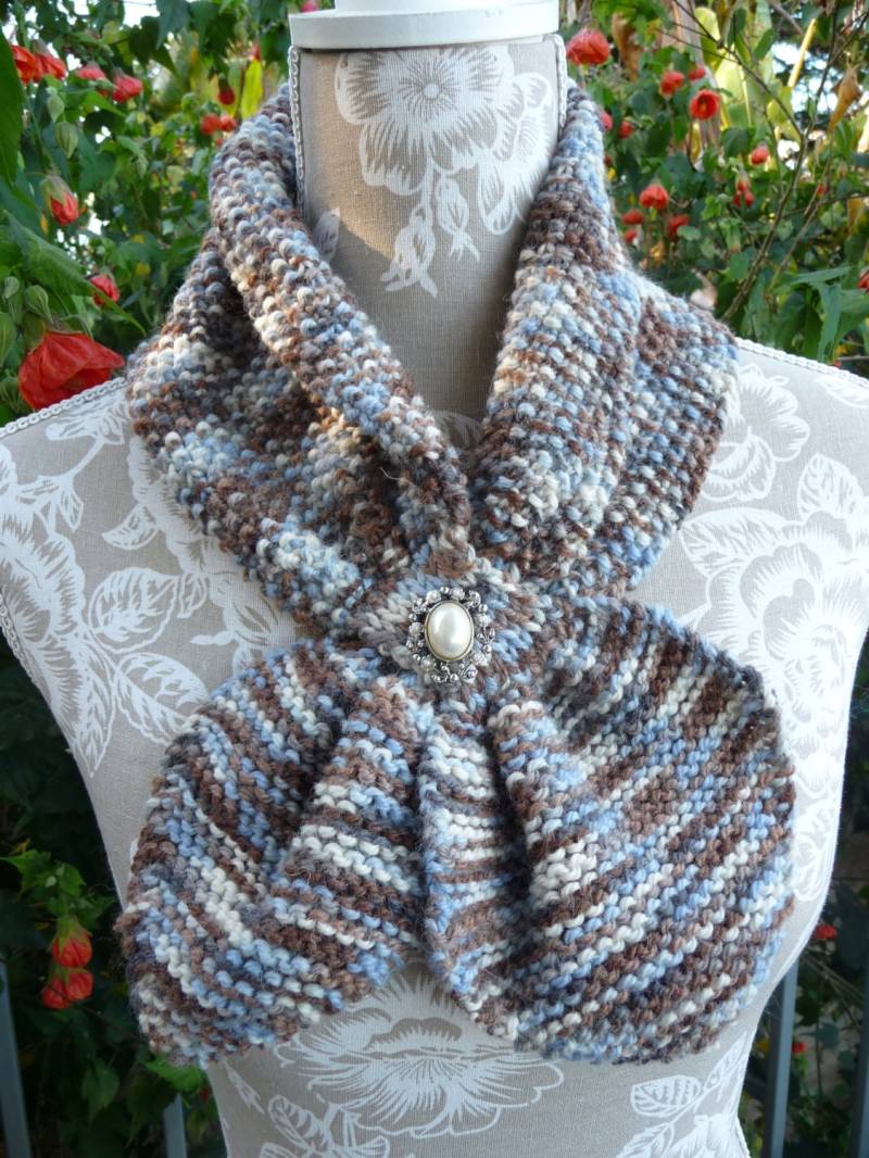 Moosstich Kreuz Über Halswärmer - 1303 von AVerySmartHat