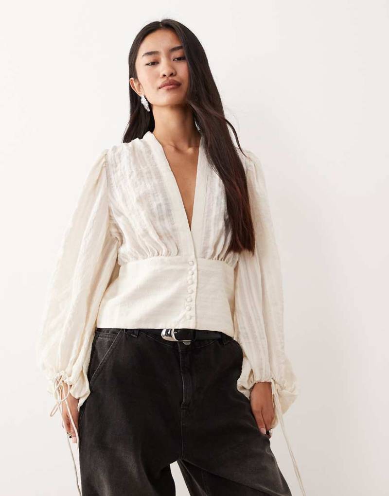 AWARE - Bluse in Creme mit Boho-Stil, Ballonärmeln und Knopfleiste-Weiß von AWARE