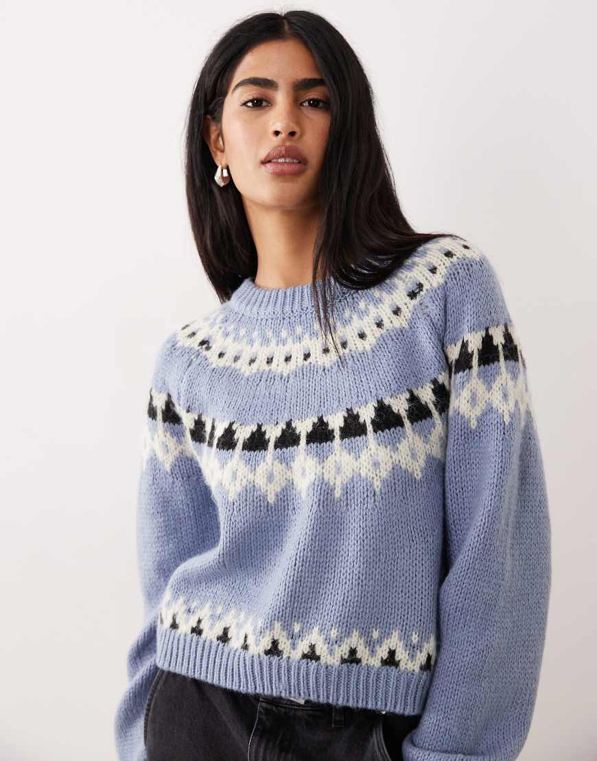 AWARE - Grobstrickpullover aus Wollmix in zartem Blau mit Fairisle-Muster von AWARE