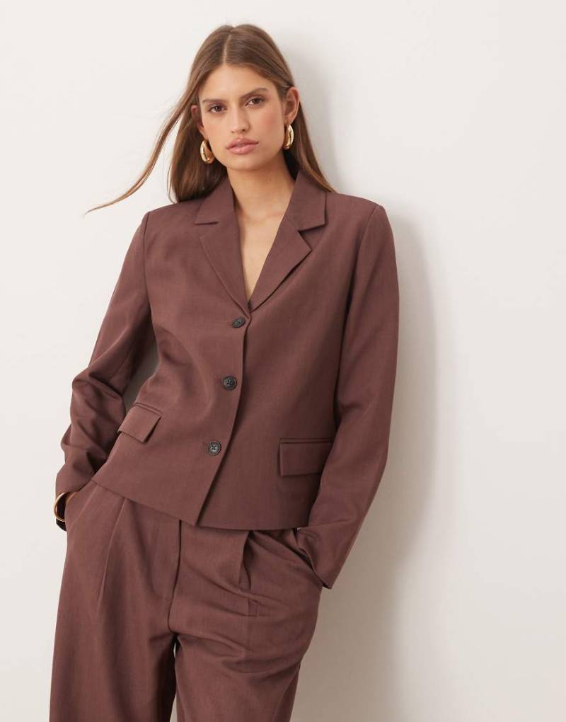 AWARE - Kastiger, eleganter Blazer in Terracotta, Kombiteil-Lila von AWARE