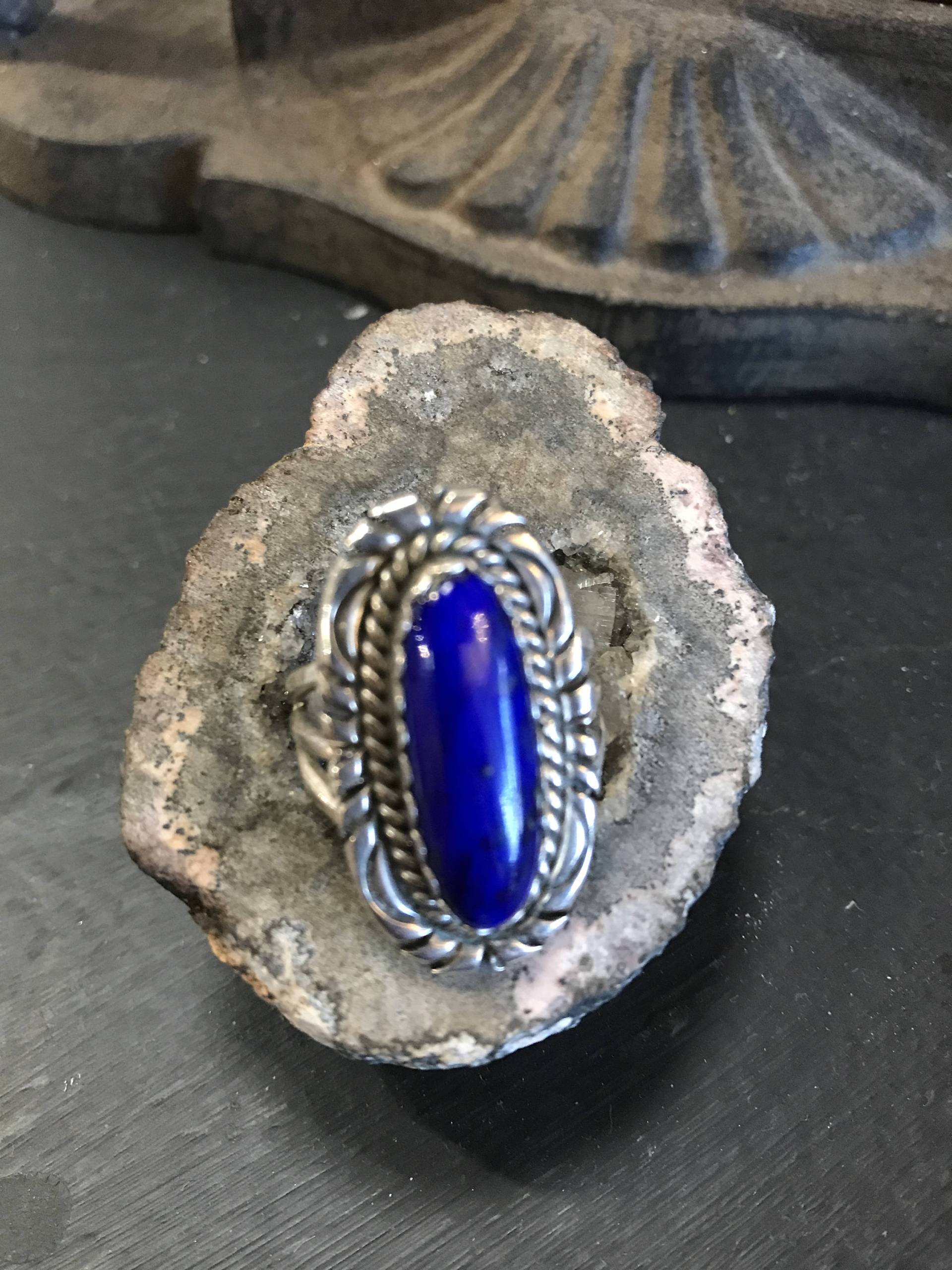 Handmade Sterling Silber Und Lapislazuli Ring. Signiert Handmade Sterling Silber Und Lapislazuli Ring. Signiert von AWildHareVintage