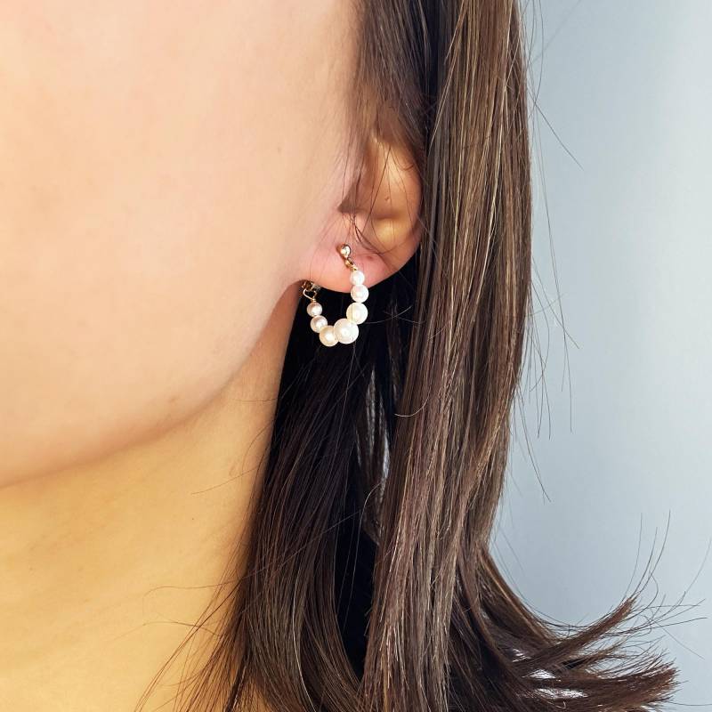 Perlen Creolen, Süßwasser Ohrringe, Hoop Braut Schmuck, Ovale Brautjungfer Geschenke Perlen Creolen, Süßwasser Ohrringe, Hoop Braut Schmuck, Ovale Brautjungfer Geschenke von AWoodenSliver